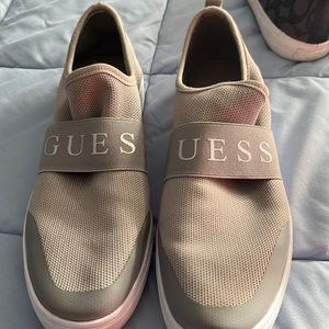 Guess sneaker size 10